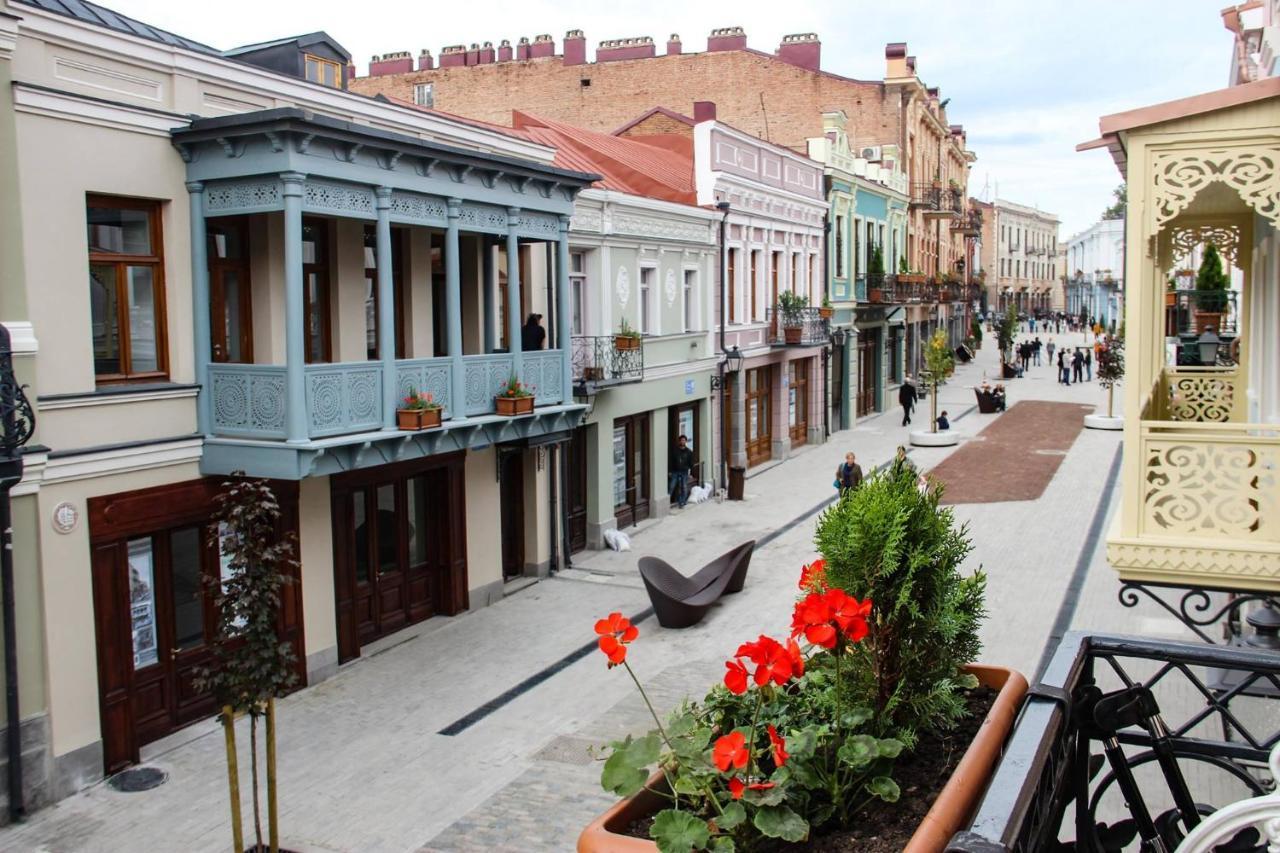 Apartament Librarians' Flat Tbilisi Zewnętrze zdjęcie